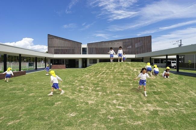 KO Kindergarten_outside_sb 1 2020_Ryuji Inoue